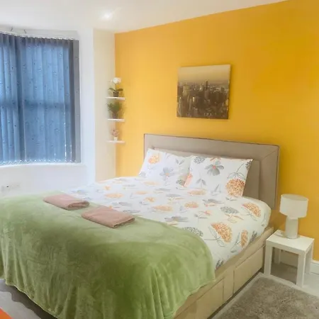 Apartment *super King Near Centre* *